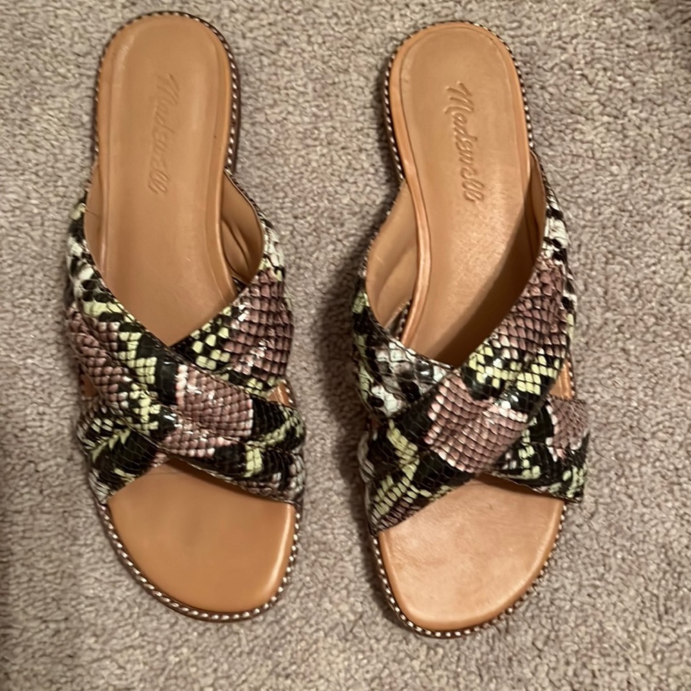 Madewell puffy-strap sandals in snake embossed leather 8.5